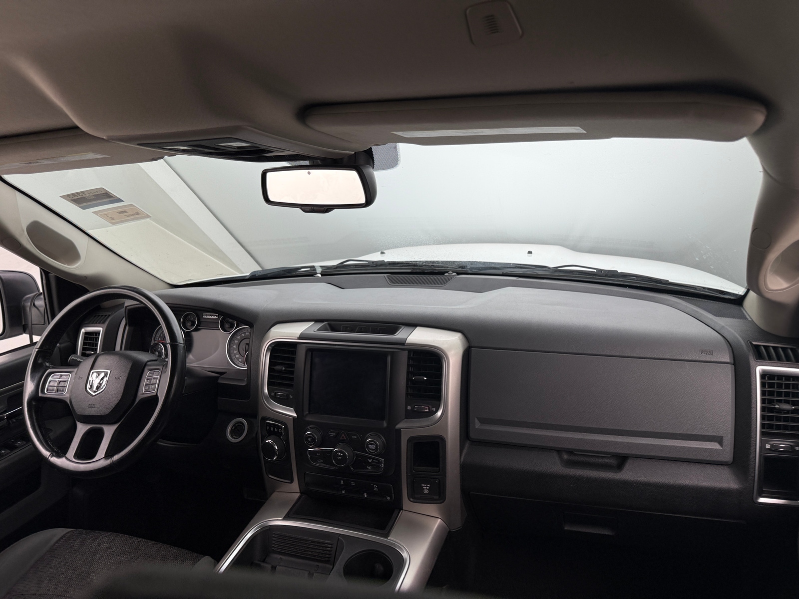 Thumbnail: 2020 RAM 1500 Classic - 3