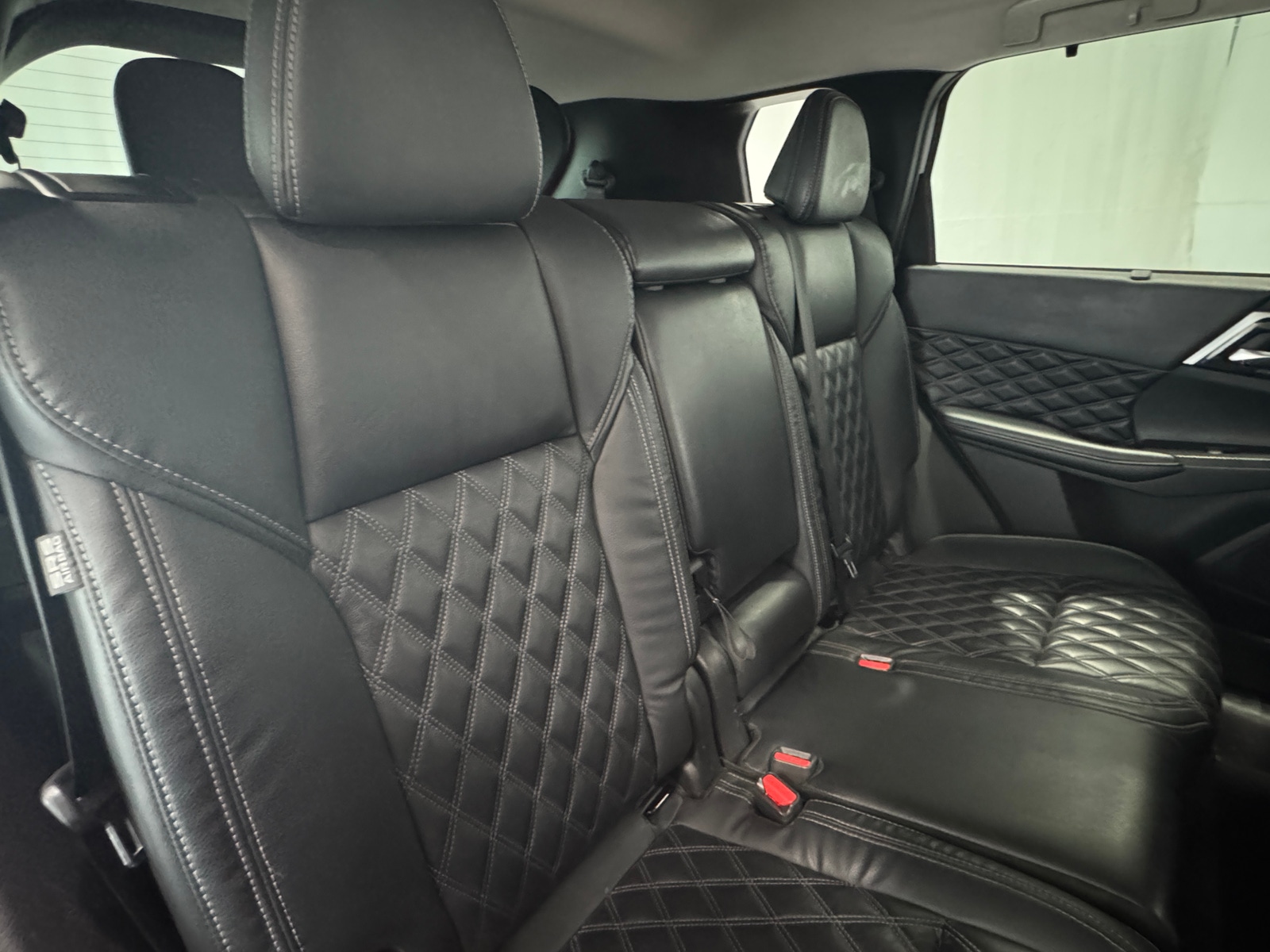 Thumbnail: 2022 Mitsubishi Outlander - 5