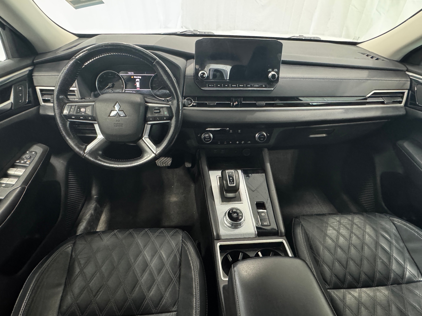 Thumbnail: 2022 Mitsubishi Outlander - 2