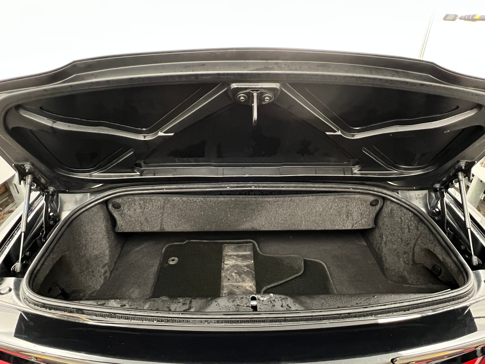 Thumbnail: 2018 Chevrolet Corvette - 4