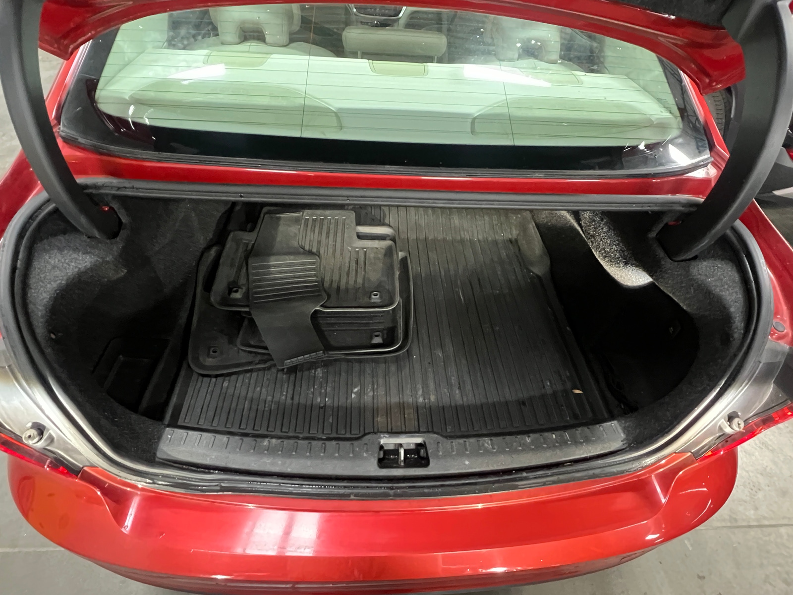 Thumbnail: 2019 Volvo S60 - 6