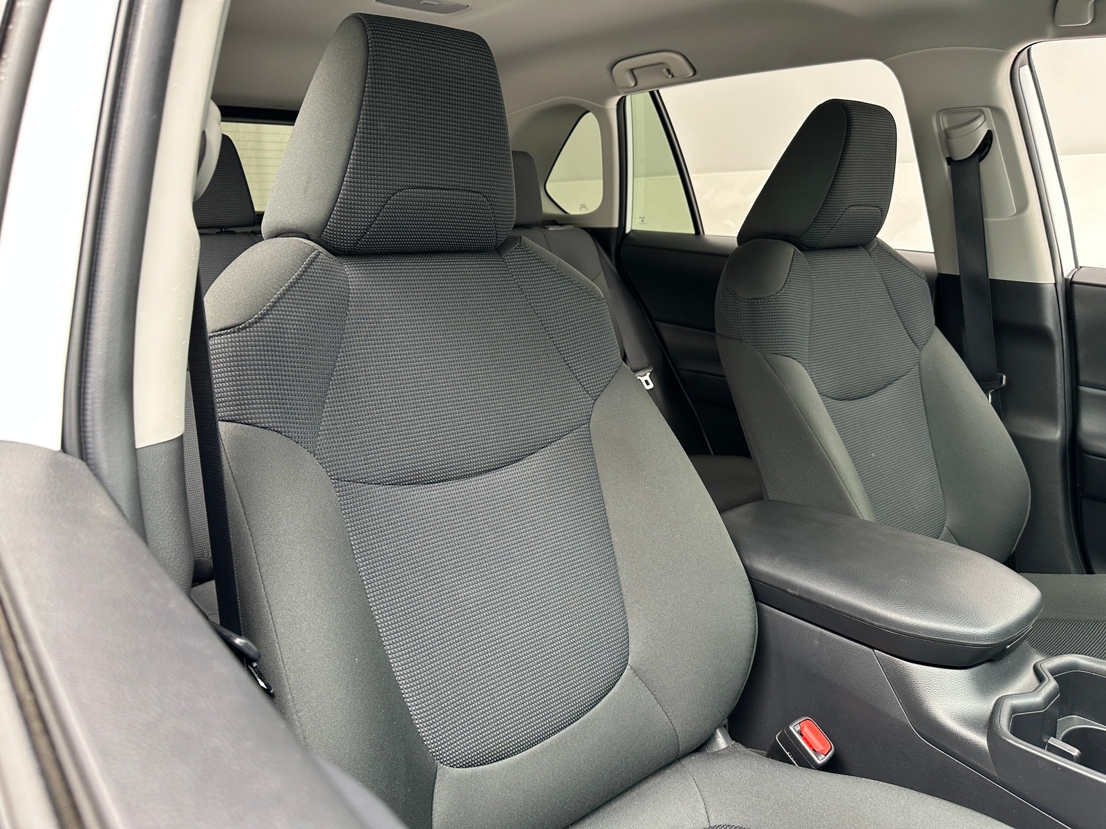 Thumbnail: 2025 Toyota RAV4 - 2