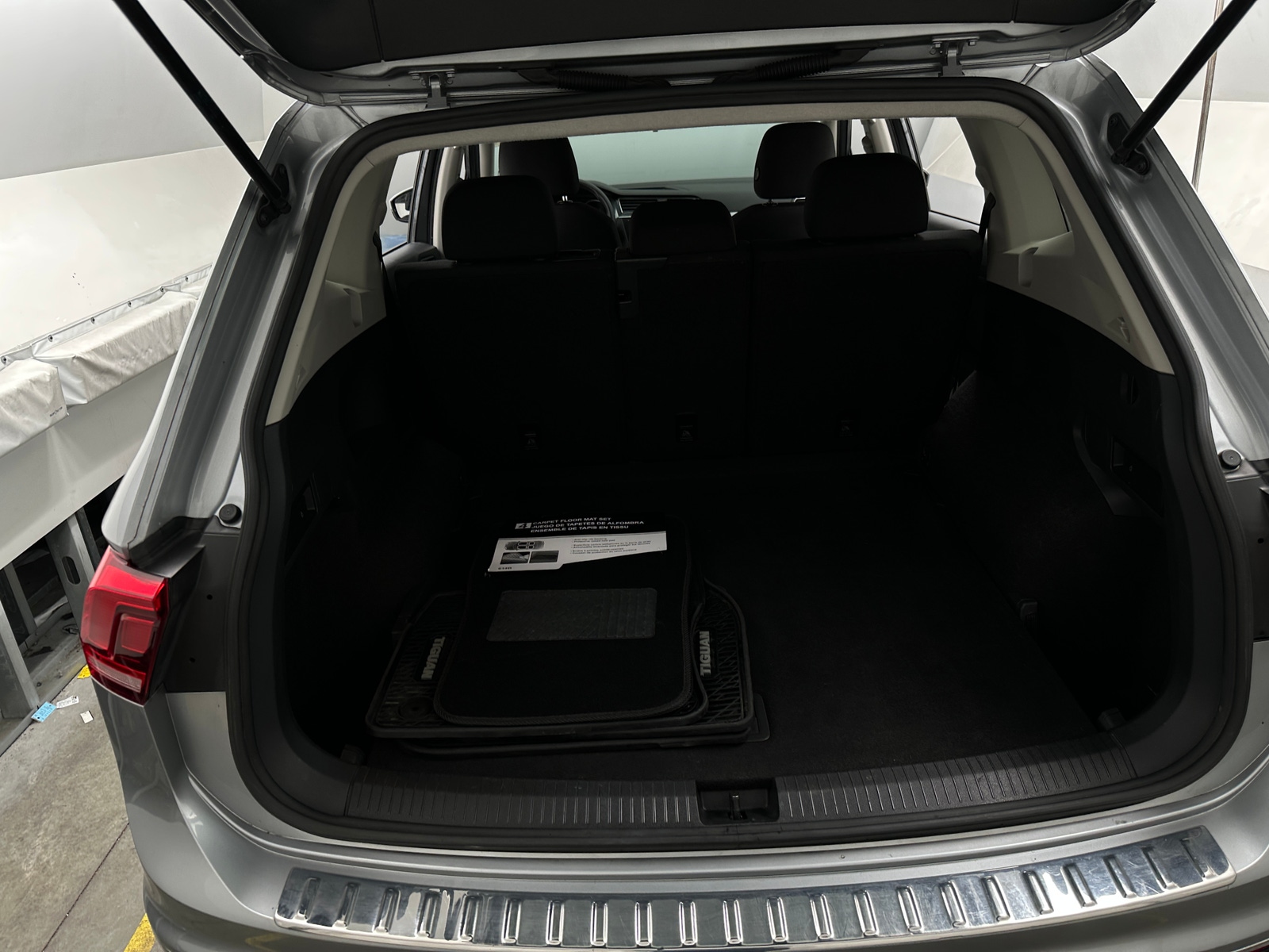 Thumbnail: 2021 Volkswagen Tiguan - 7