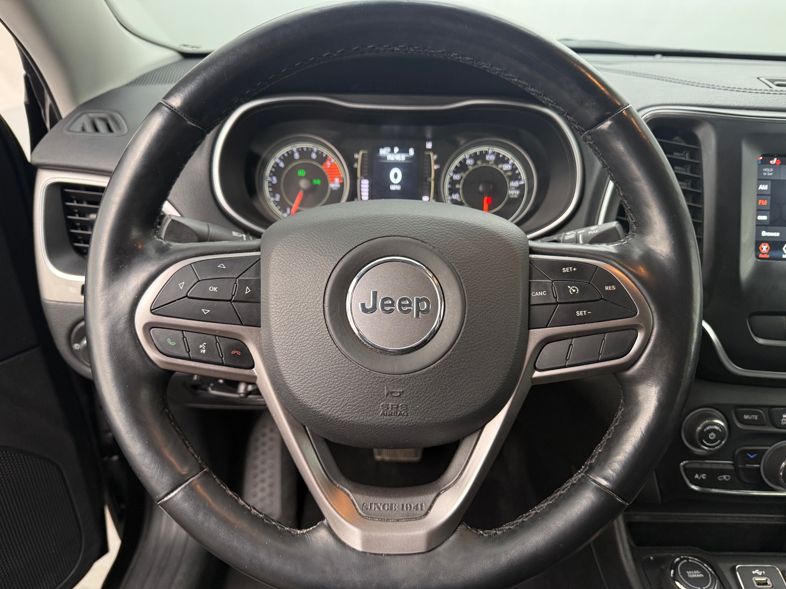 Thumbnail: 2021 Jeep Cherokee - 4