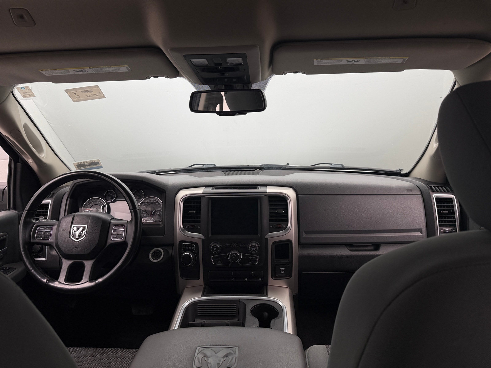 Thumbnail: 2020 RAM 1500 Classic - 3