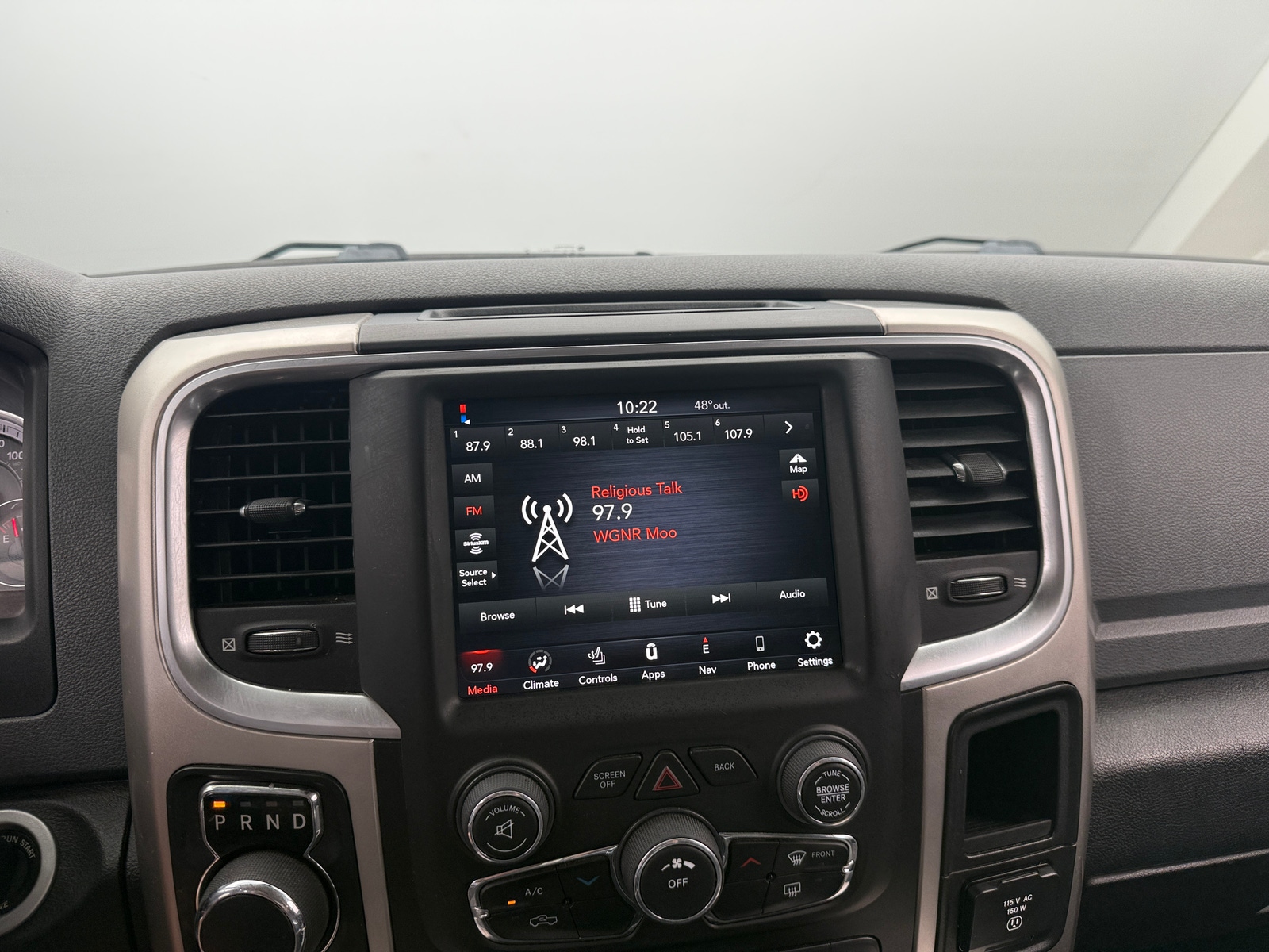 Thumbnail: 2020 RAM 1500 Classic - 4