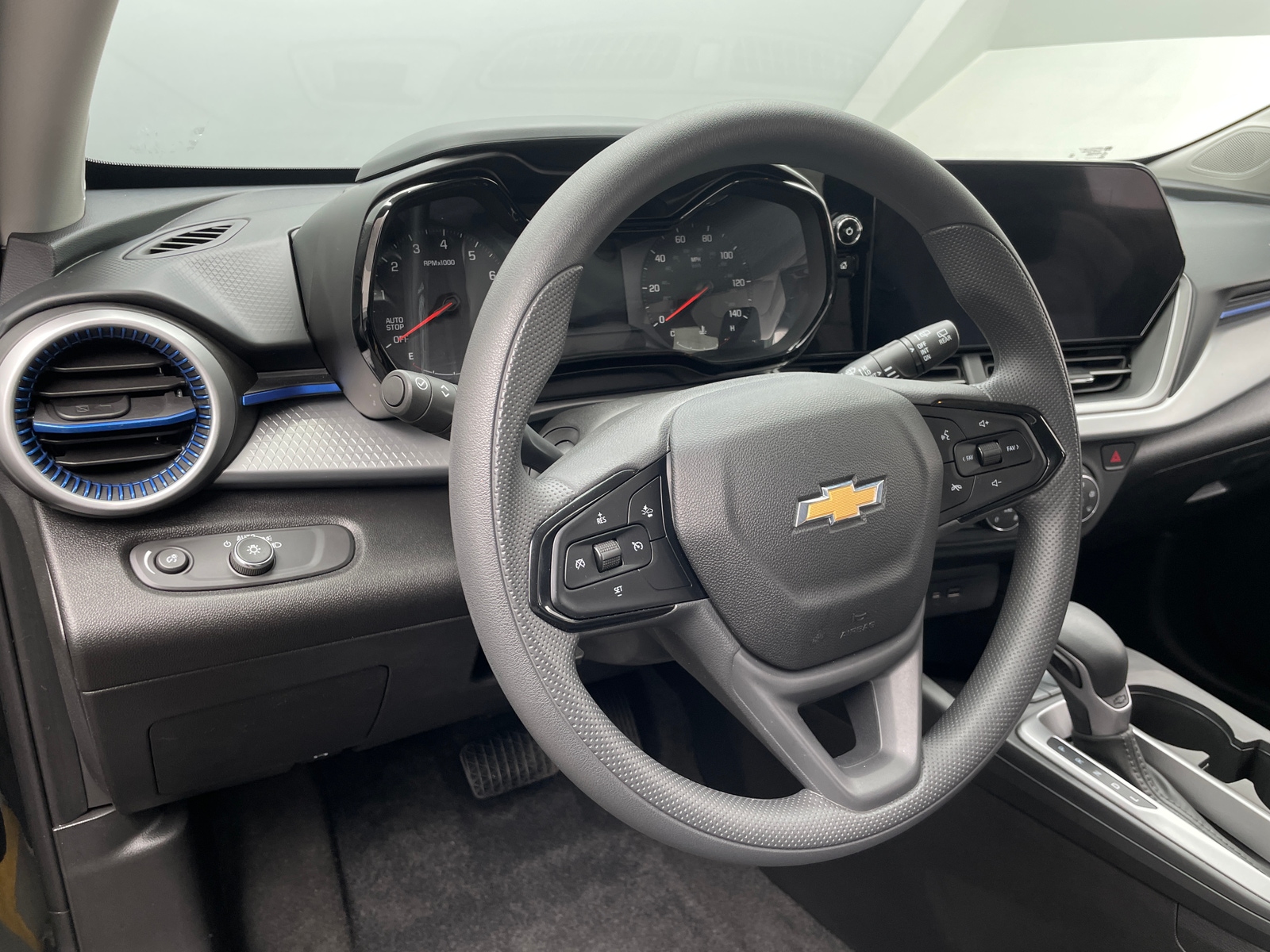 Thumbnail: 2025 Chevrolet Trax - 5