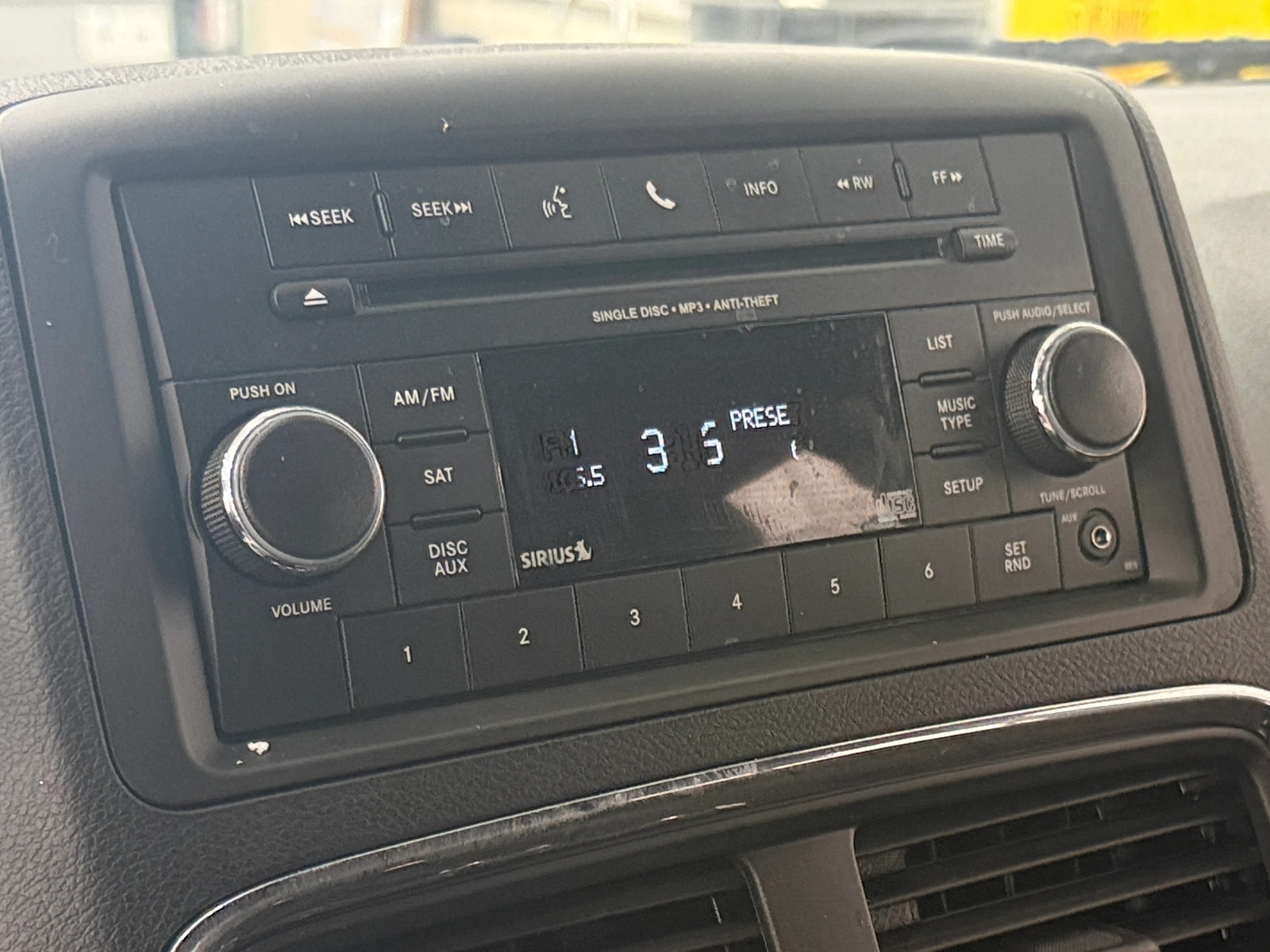 Thumbnail: 2016 Dodge Grand Caravan - 4