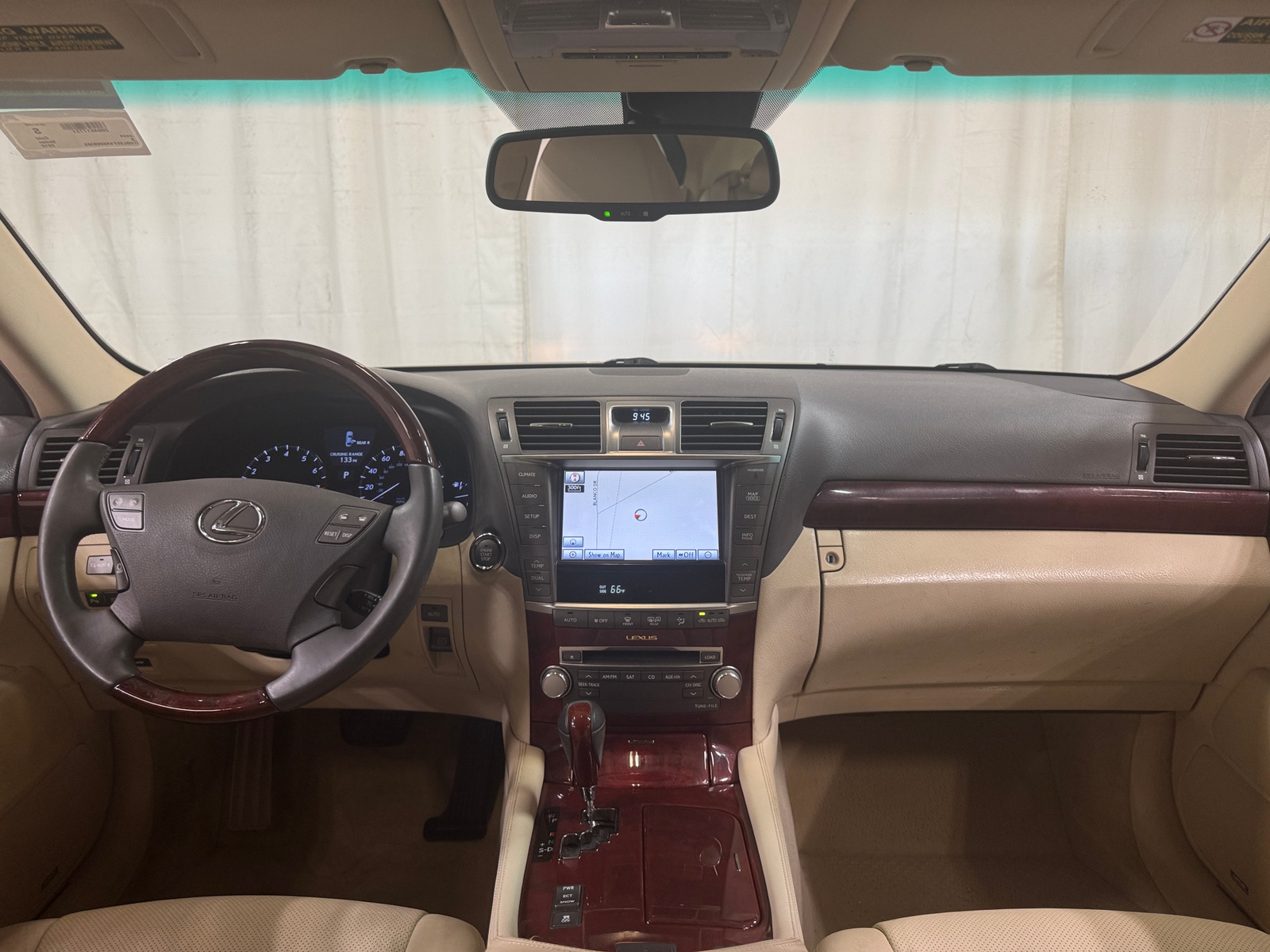 Thumbnail: 2010 Lexus LS - 2