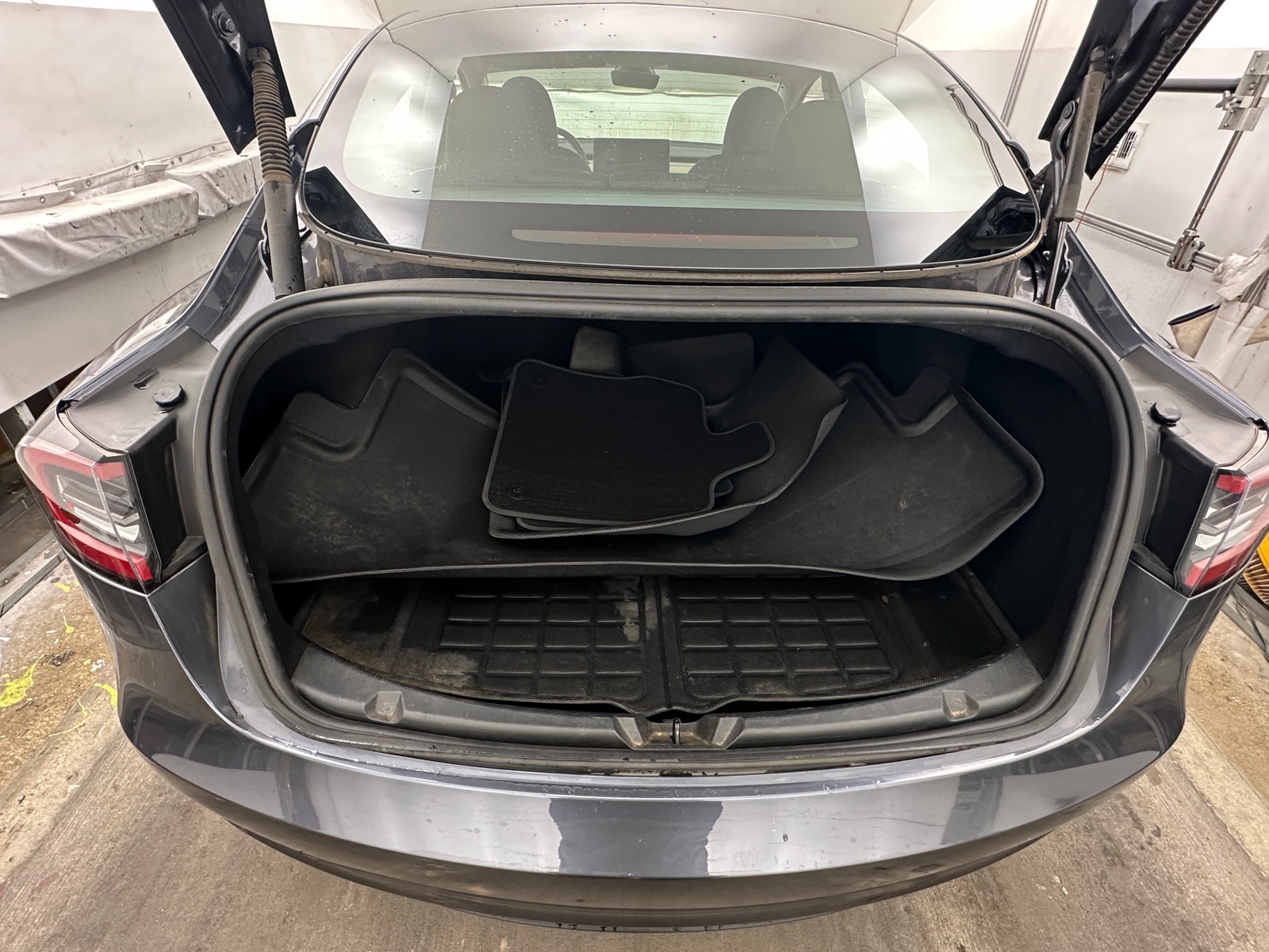 Thumbnail: 2023 Tesla Model 3 - 6