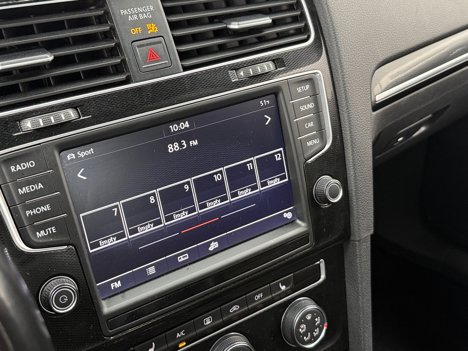 Thumbnail: 2015 Volkswagen Golf - 3