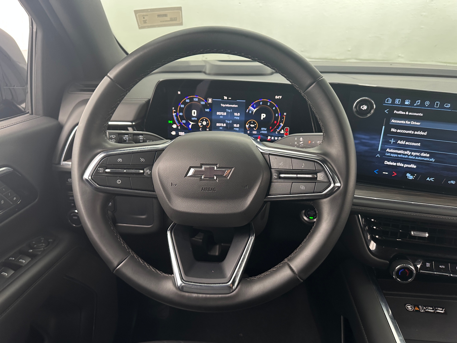 Thumbnail: 2025 Chevrolet Suburban - 4