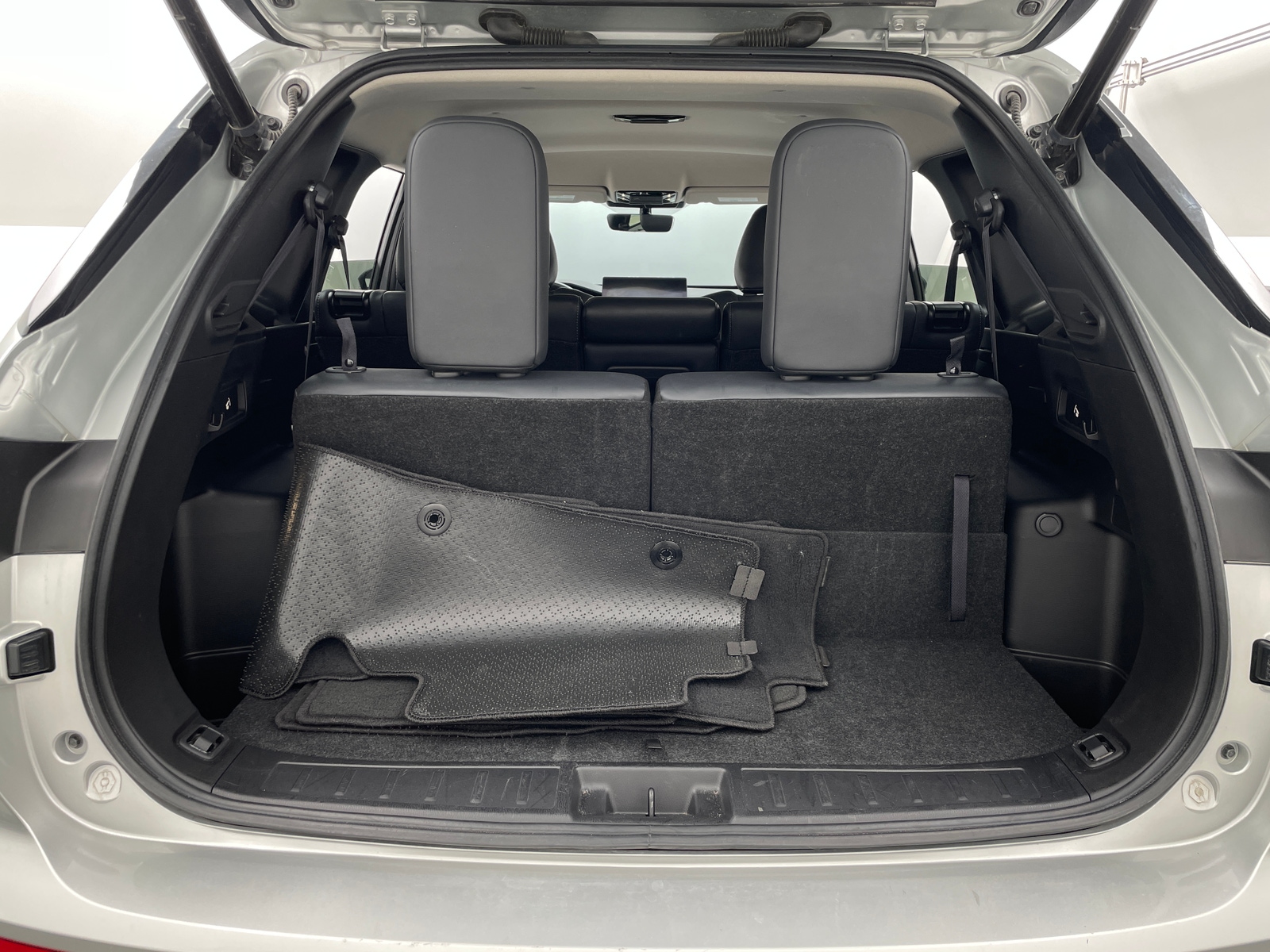 Thumbnail: 2025 Mitsubishi Outlander - 7