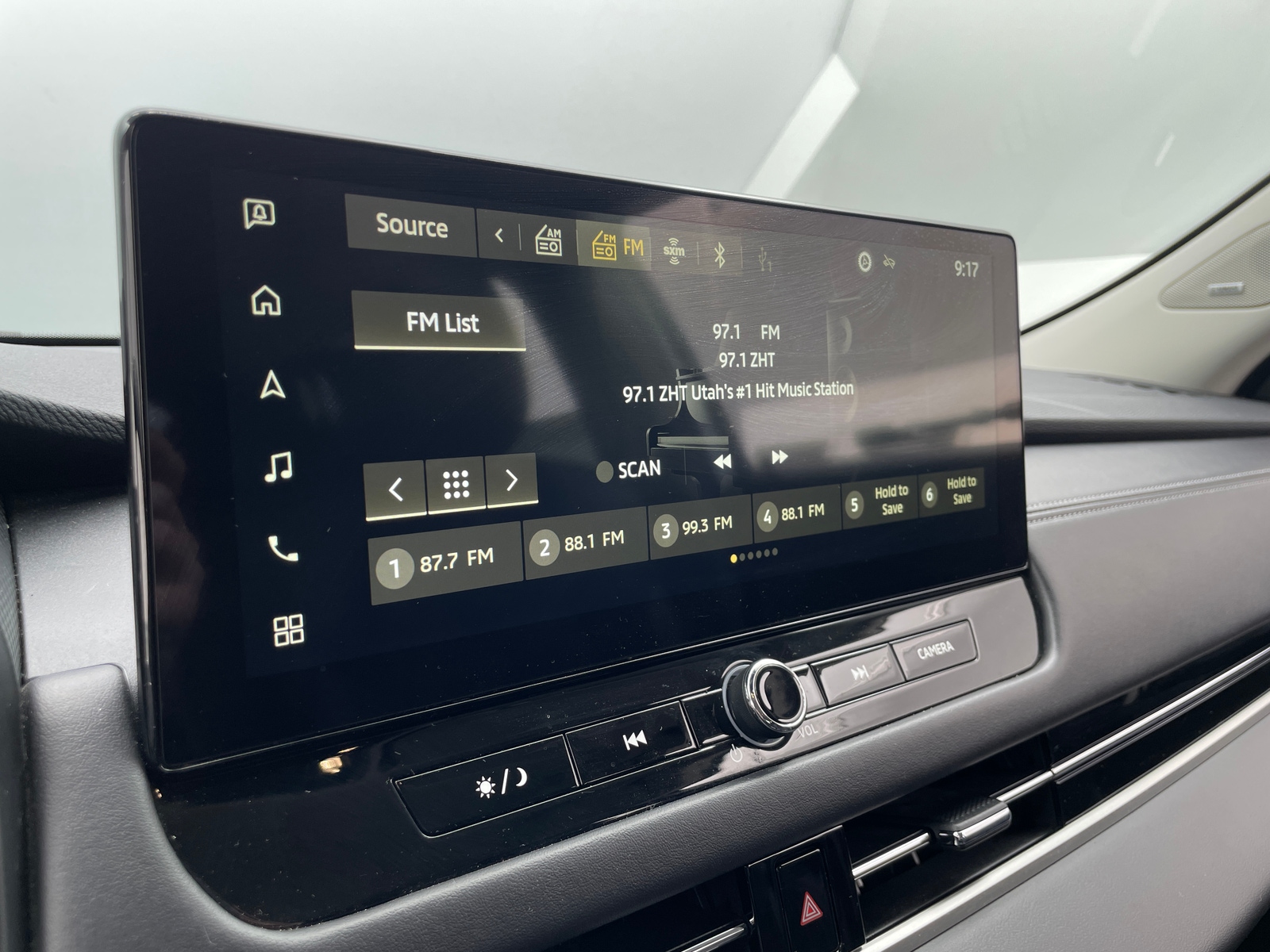 Thumbnail: 2025 Mitsubishi Outlander - 4