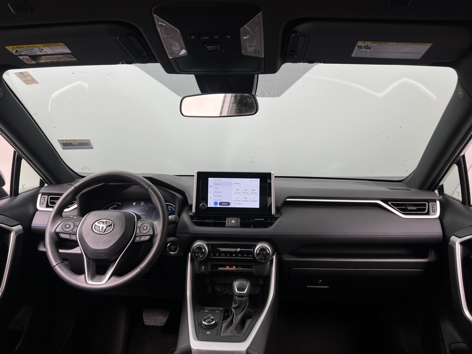 Thumbnail: 2023 Toyota RAV4 - 3