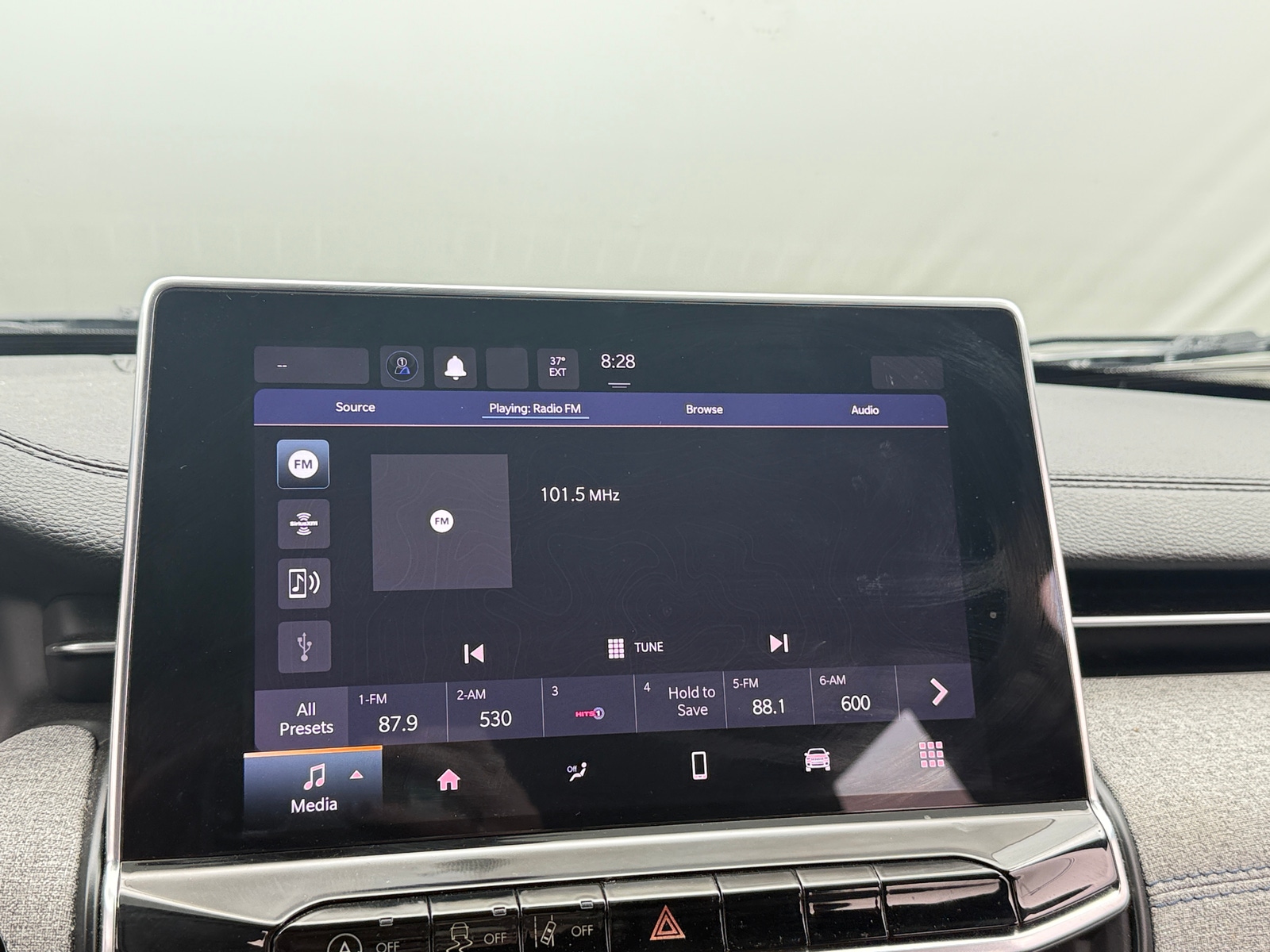 Thumbnail: 2023 Jeep Compass - 4