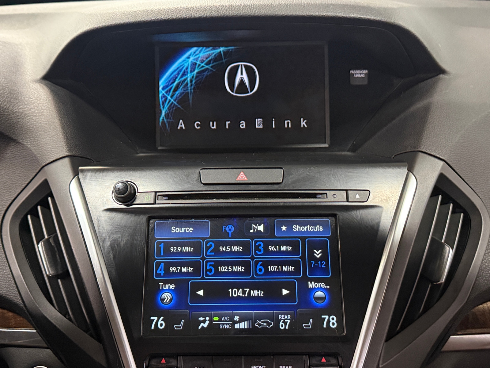 Thumbnail: 2017 Acura MDX - 3