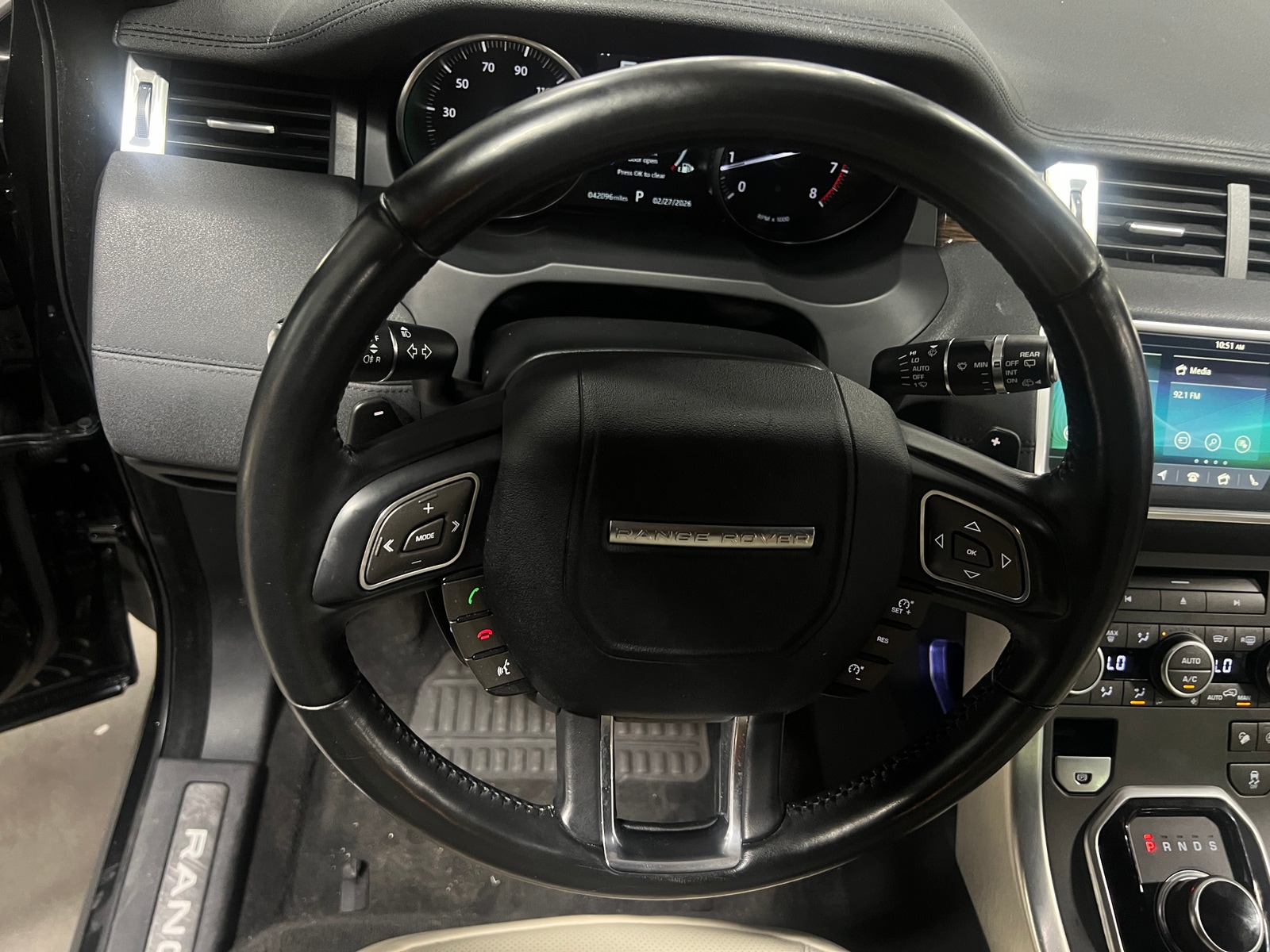 Thumbnail: 2018 Land Rover Range Rover Evoque - 4