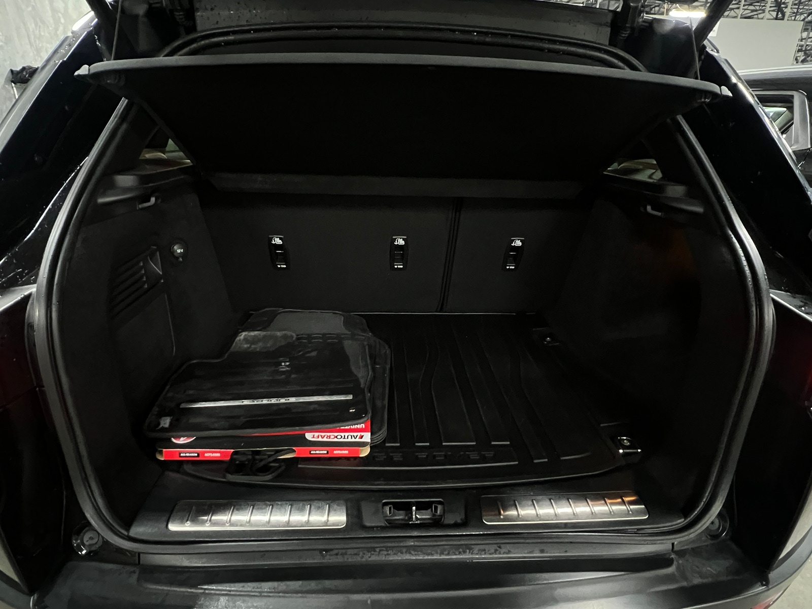 Thumbnail: 2018 Land Rover Range Rover Evoque - 6