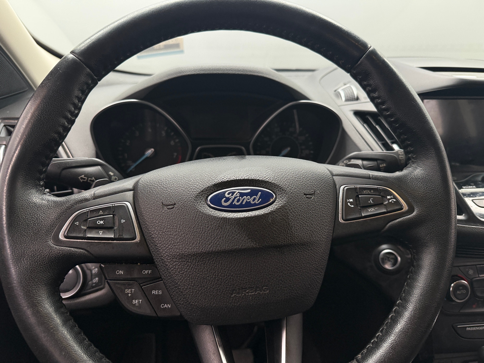 Thumbnail: 2017 Ford Escape - 4