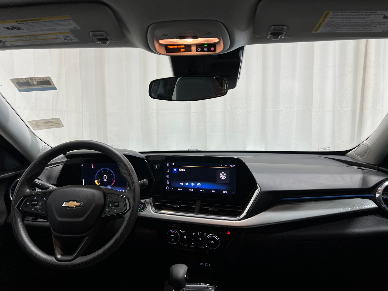 Thumbnail: 2025 Chevrolet Trax - 3