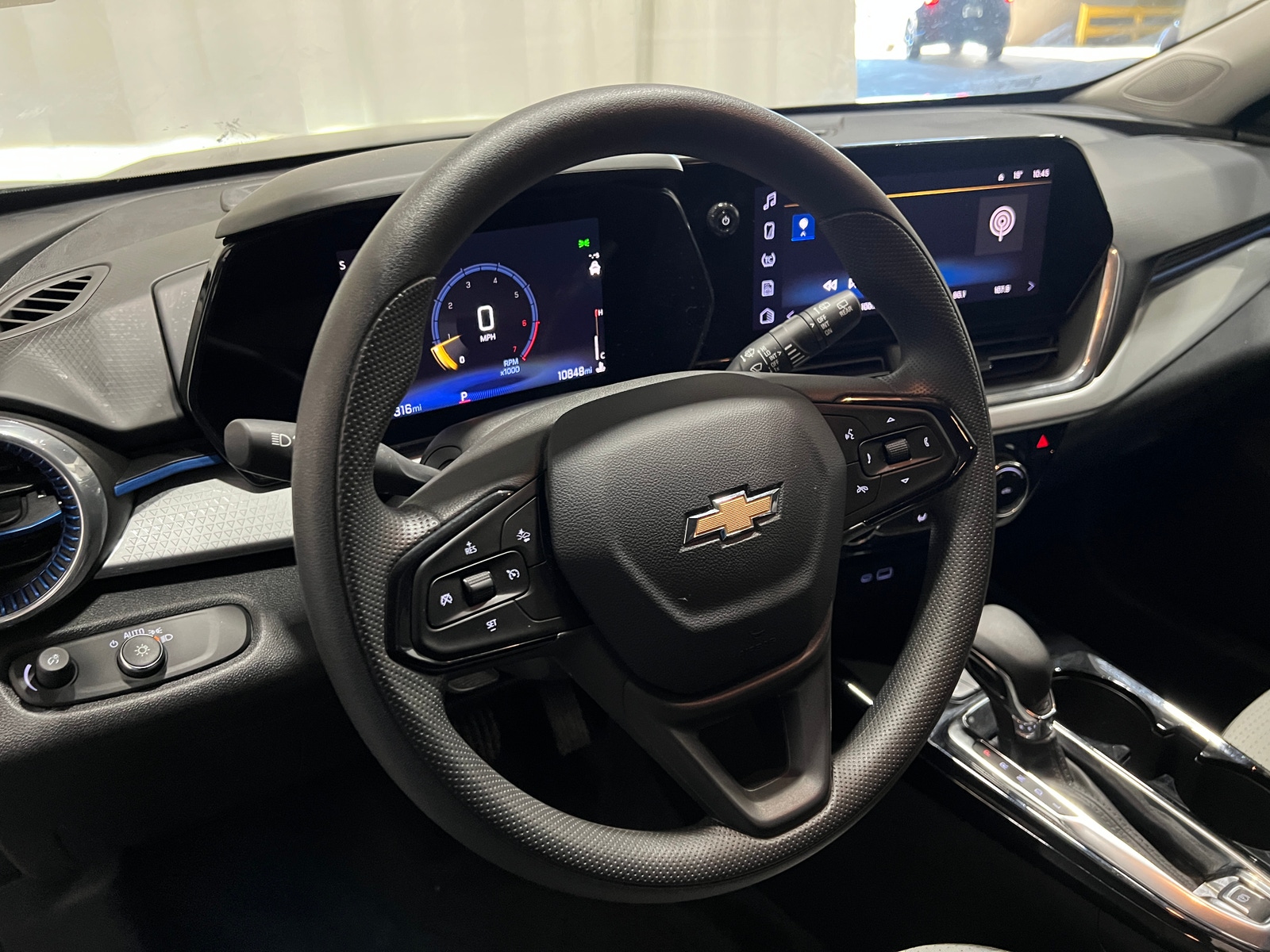 Thumbnail: 2025 Chevrolet Trax - 5