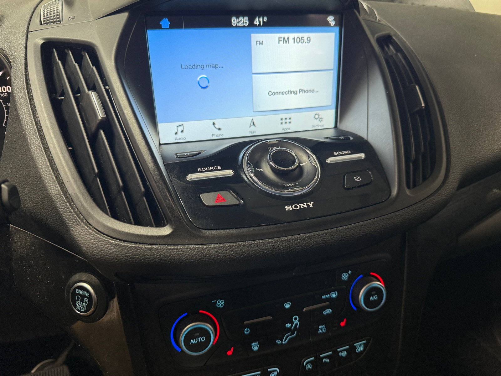 Thumbnail: 2019 Ford Escape - 3