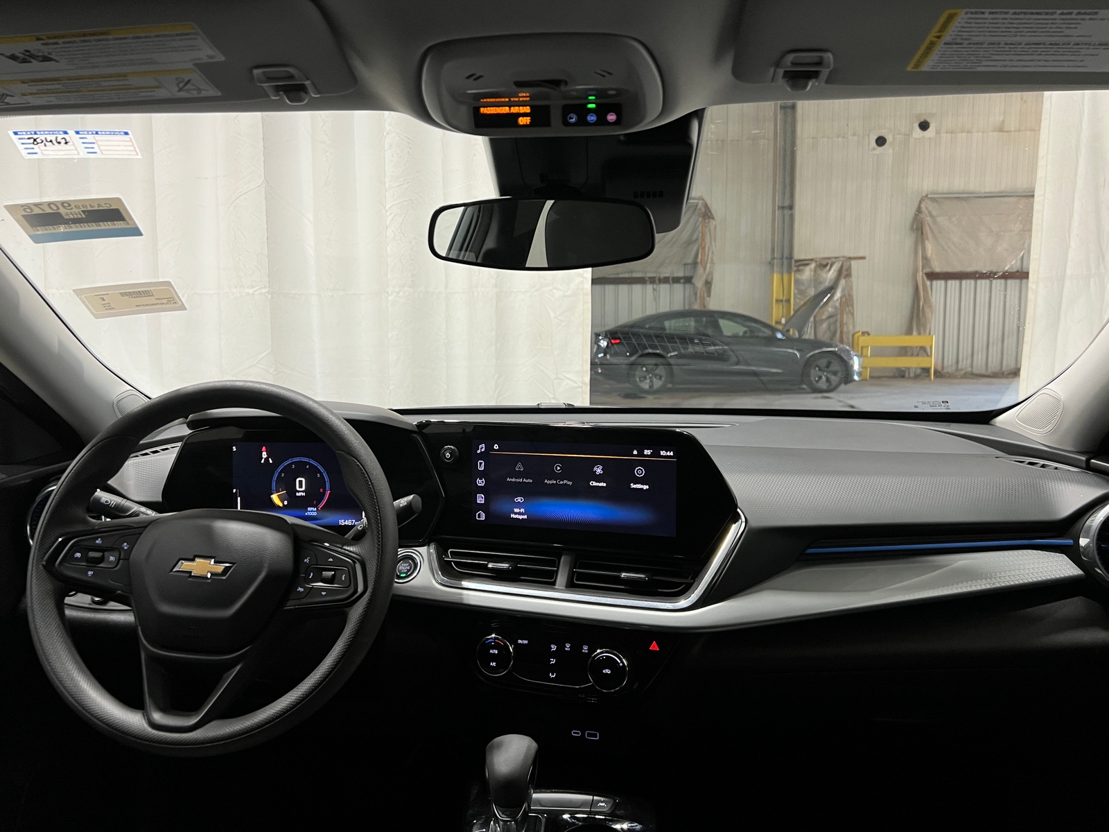 Thumbnail: 2025 Chevrolet Trax - 3