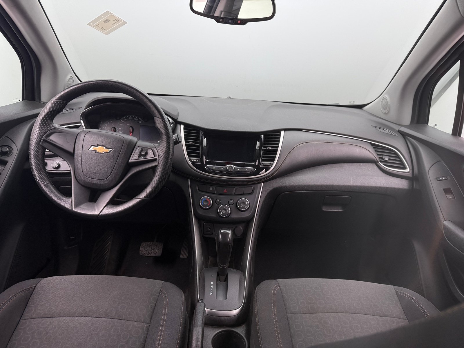 Thumbnail: 2018 Chevrolet Trax - 3