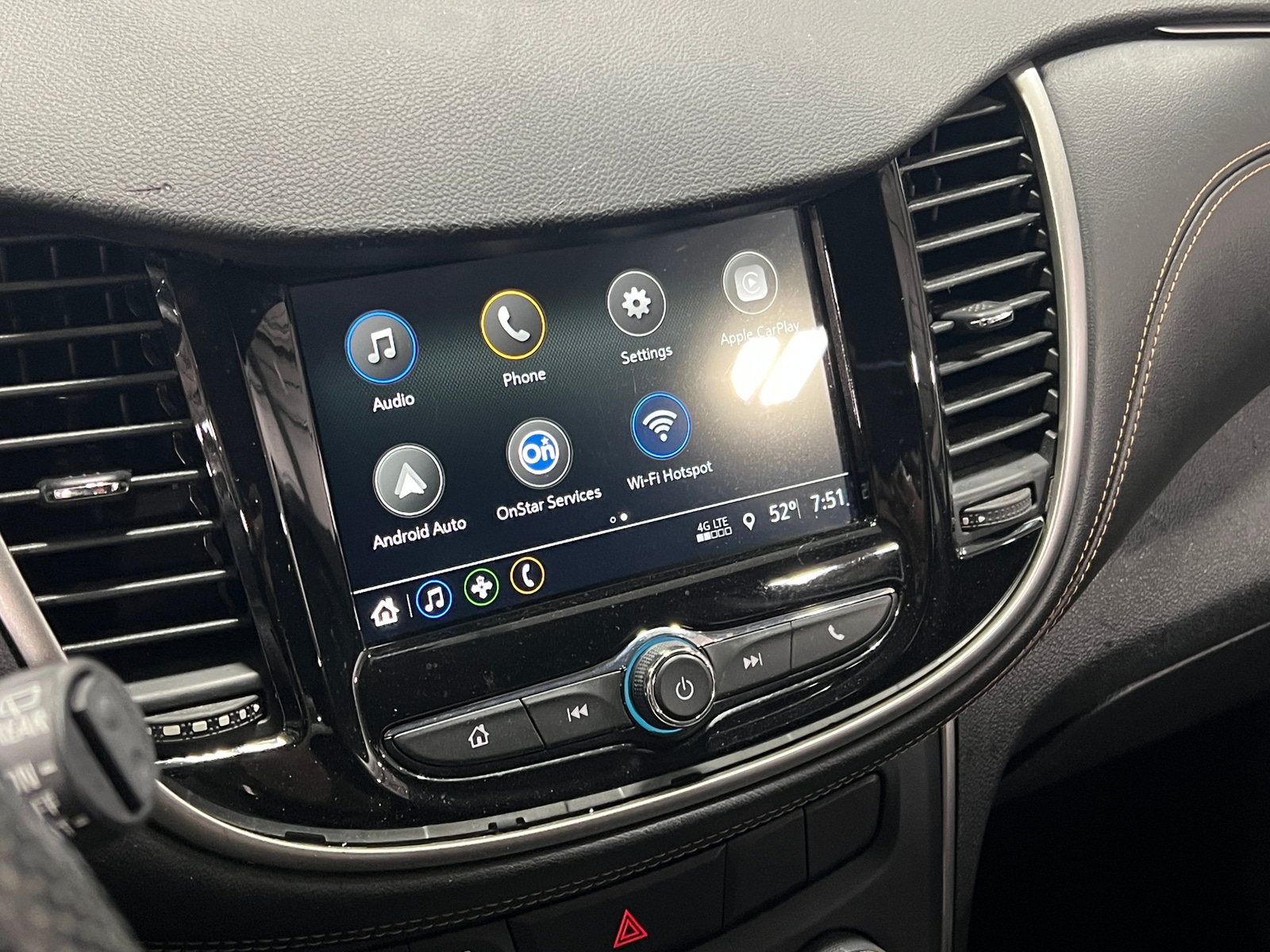 Thumbnail: 2018 Chevrolet Trax - 4