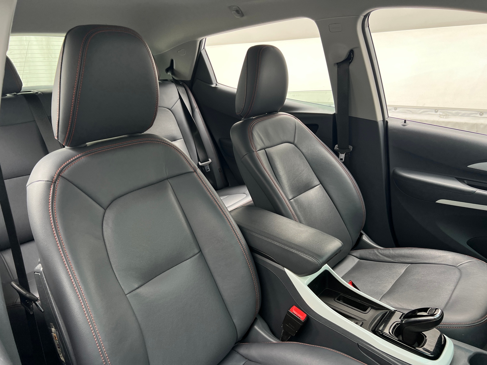 Thumbnail: 2020 Chevrolet Bolt EV - 2