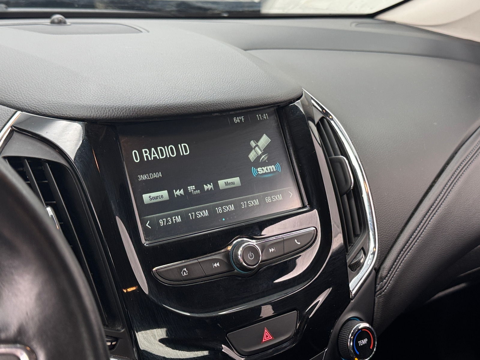 Thumbnail: 2018 Chevrolet Cruze - 3