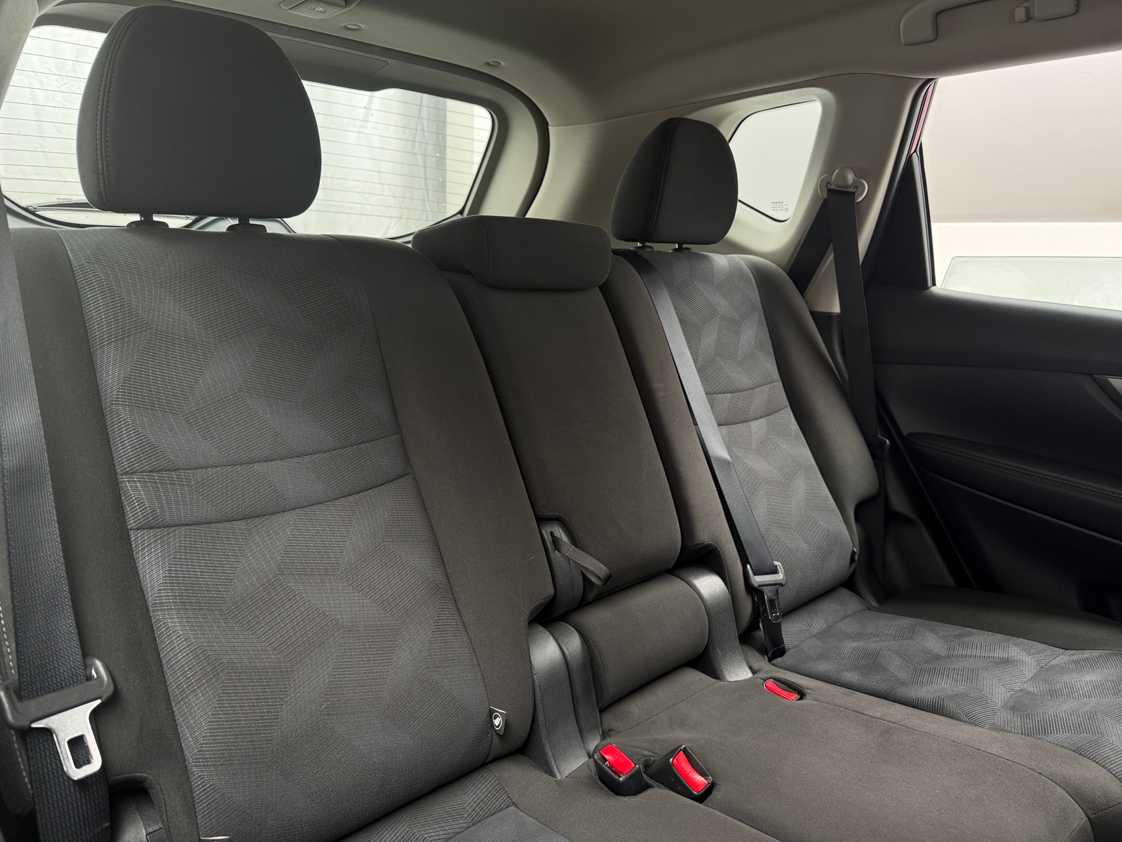 Thumbnail: 2015 Nissan Rogue - 6