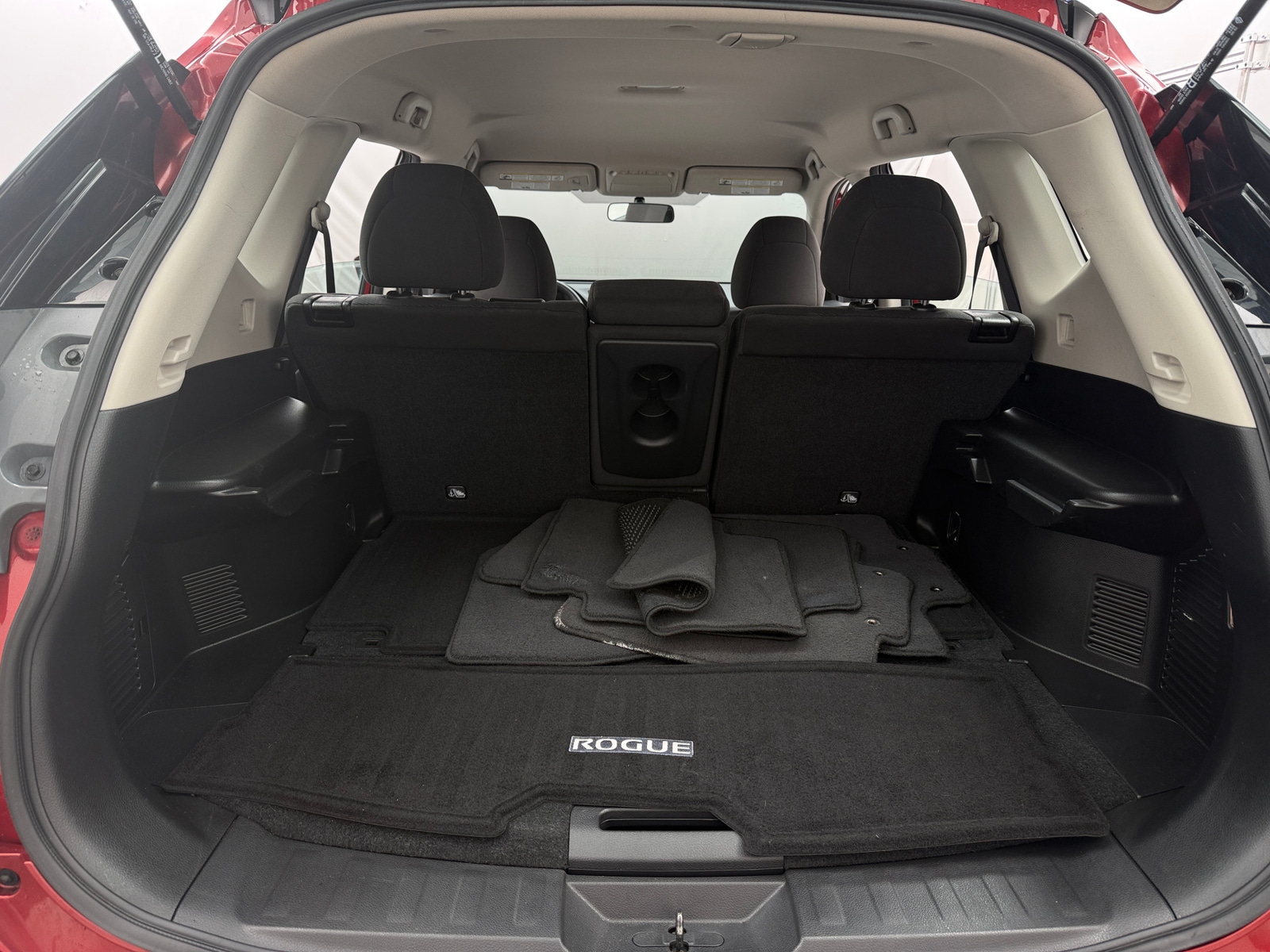 Thumbnail: 2015 Nissan Rogue - 7