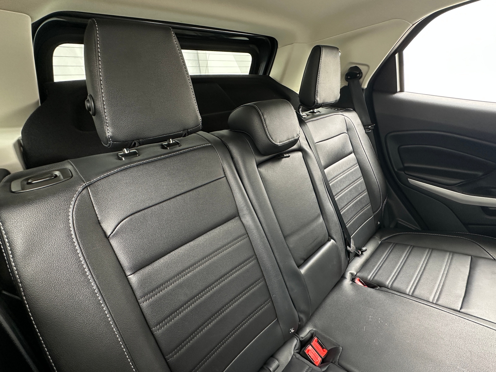 Thumbnail: 2022 Ford EcoSport - 5