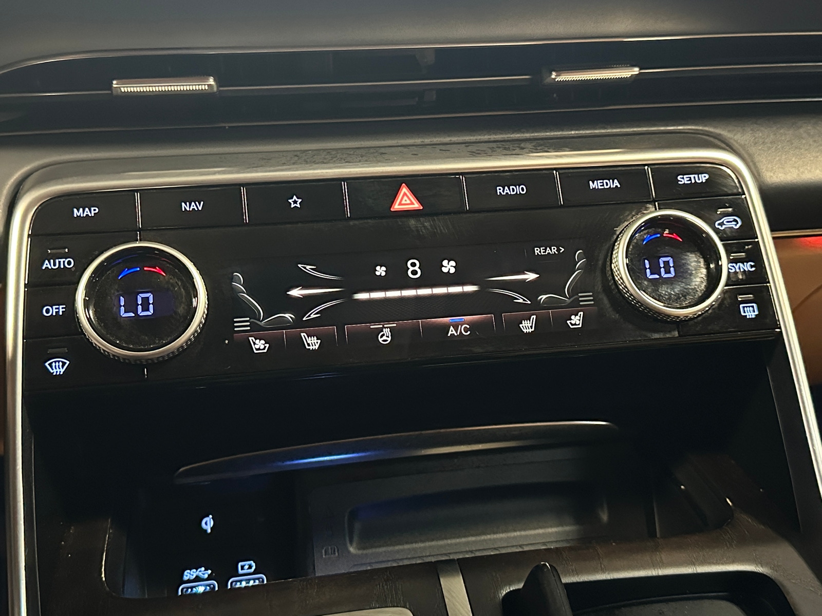 Thumbnail: 2022 Genesis GV80 - 3