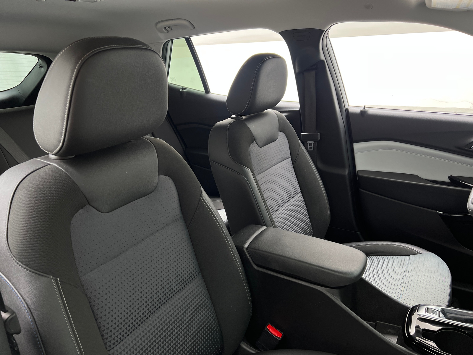 Thumbnail: 2025 Chevrolet Trax - 2