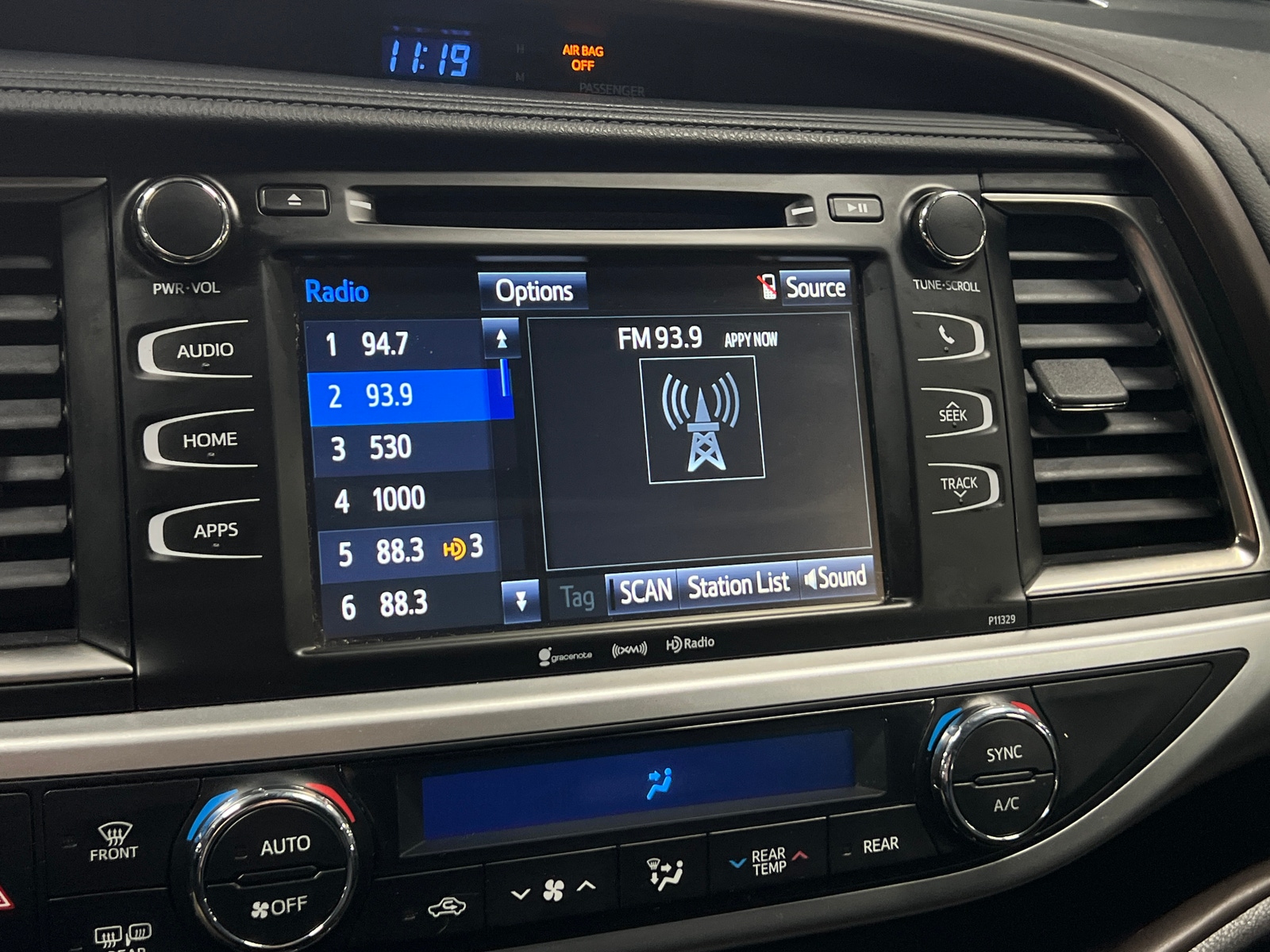 Thumbnail: 2018 Toyota Highlander - 4