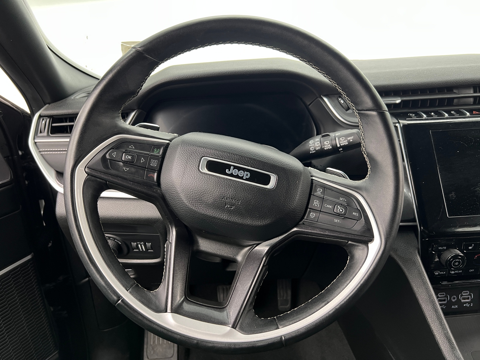 Thumbnail: 2022 Jeep Grand Cherokee - 4