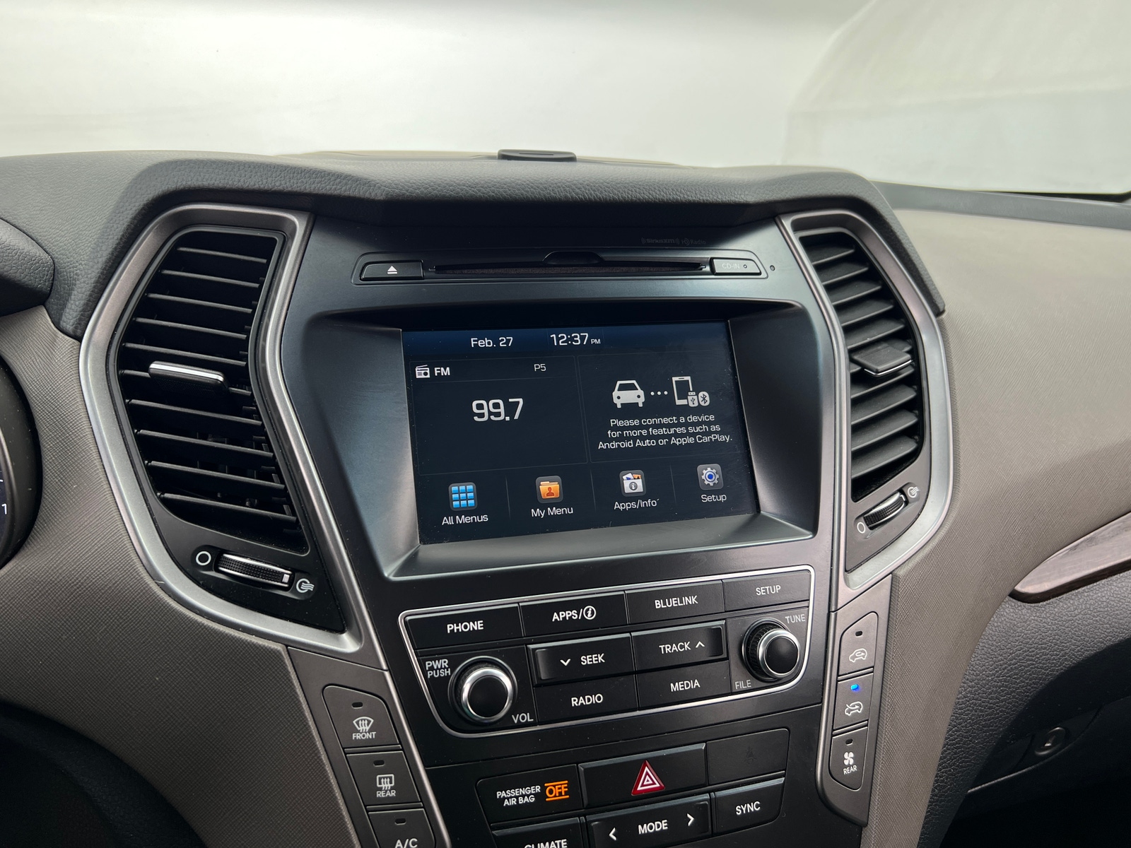 Thumbnail: 2018 Hyundai Santa Fe - 4