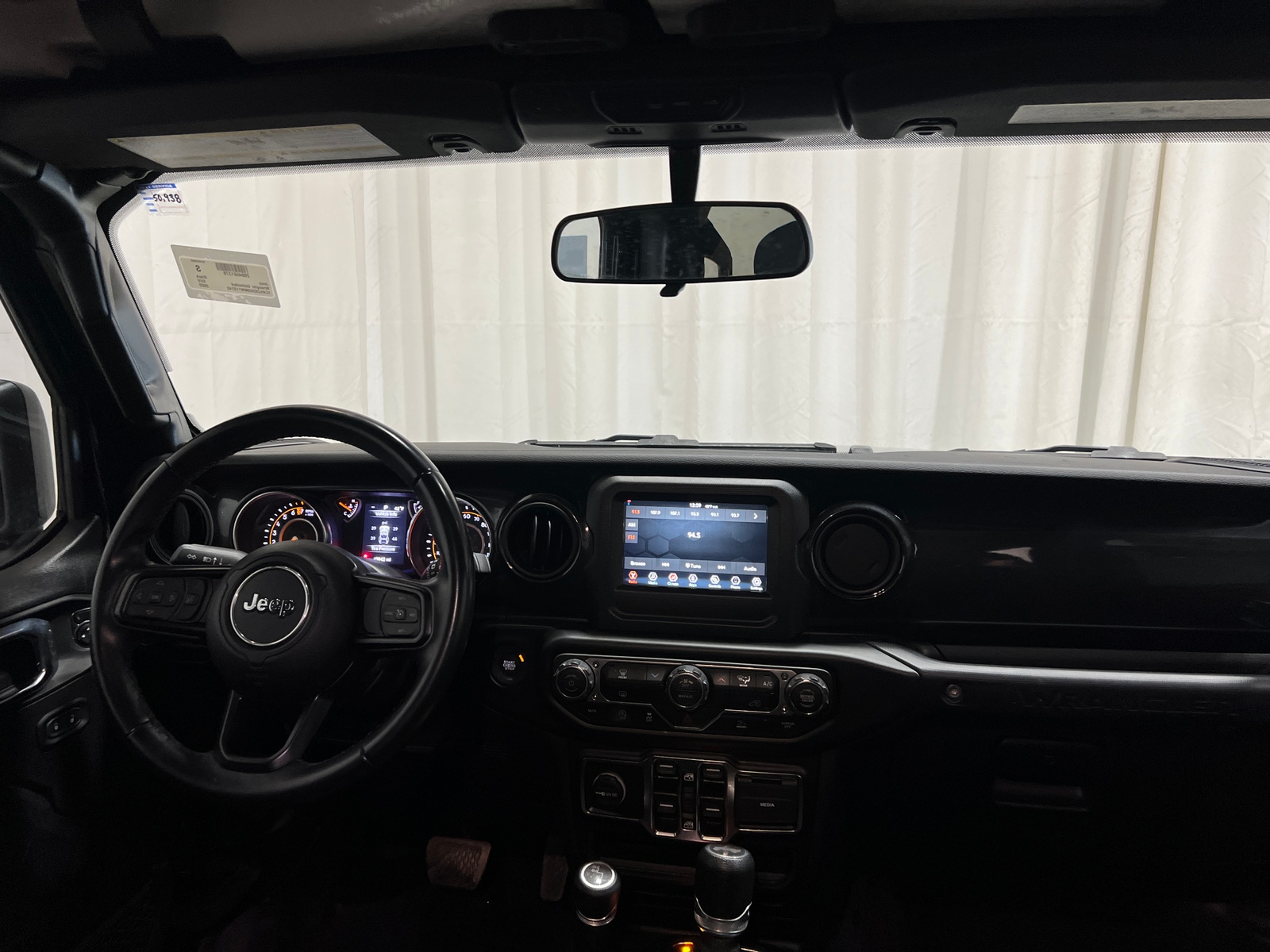 Thumbnail: 2022 Jeep Wrangler - 3