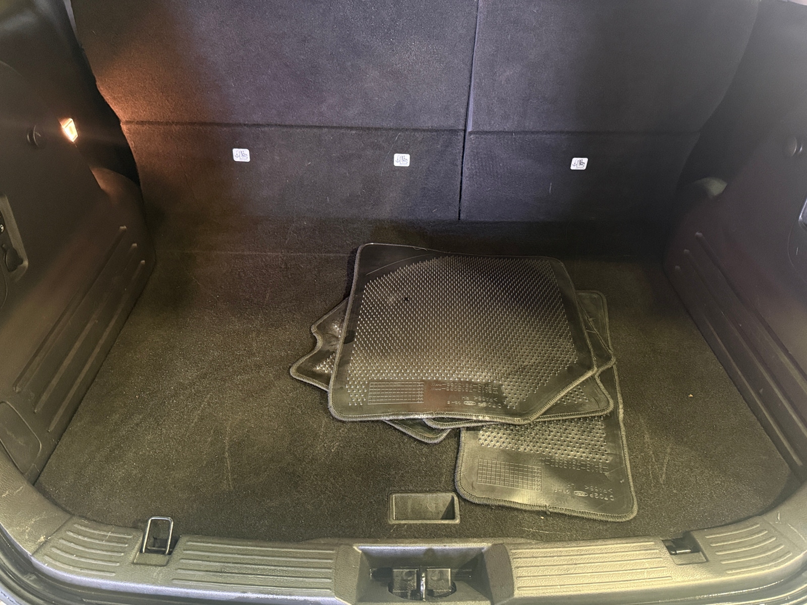 Thumbnail: 2011 Ford Edge - 6