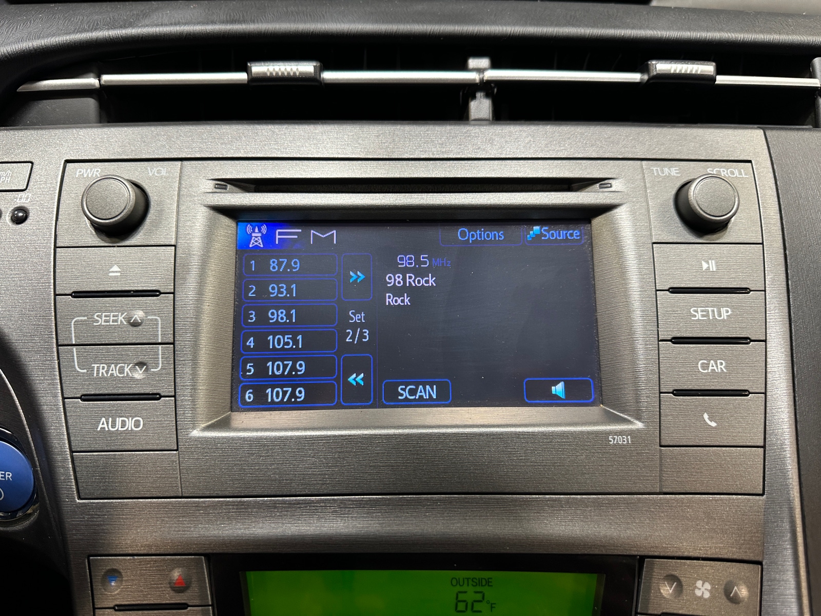 Thumbnail: 2013 Toyota Prius - 4