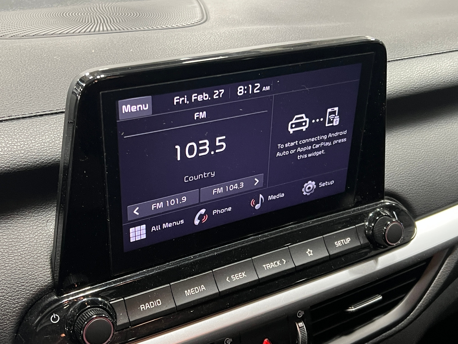 Thumbnail: 2024 Kia Forte - 4