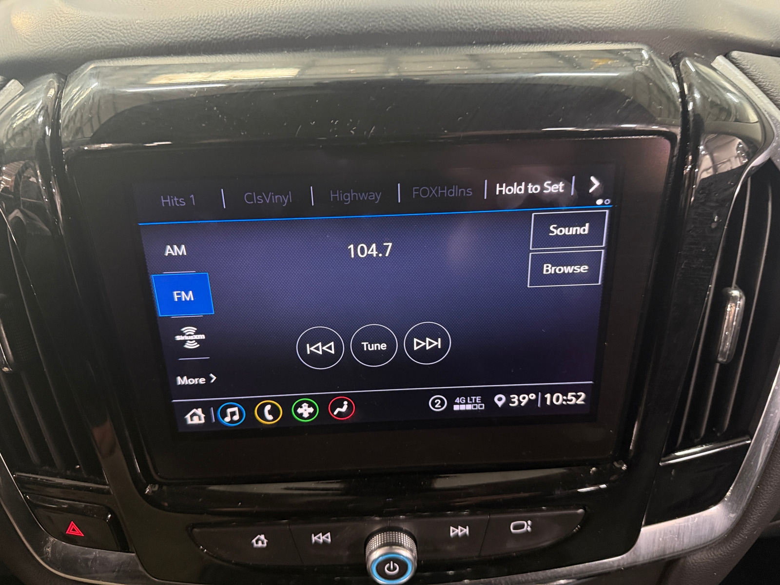 Thumbnail: 2020 Chevrolet Traverse - 4