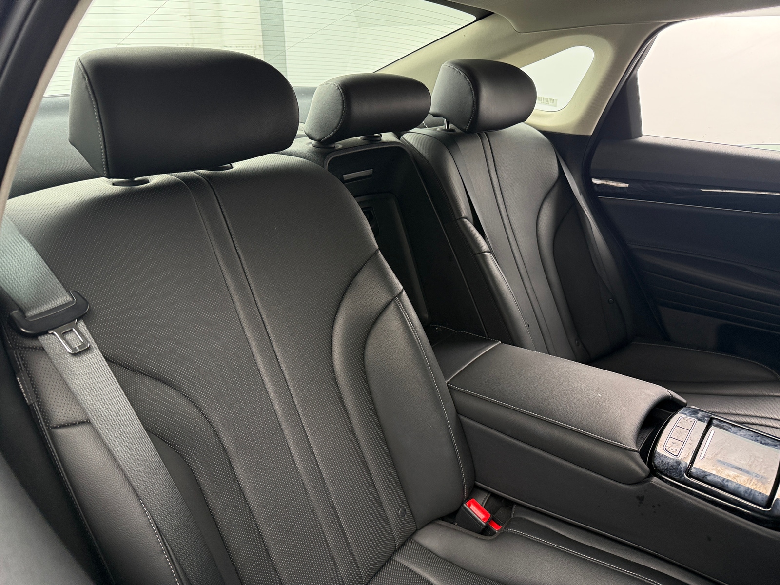 Thumbnail: 2023 Genesis G80 - 5