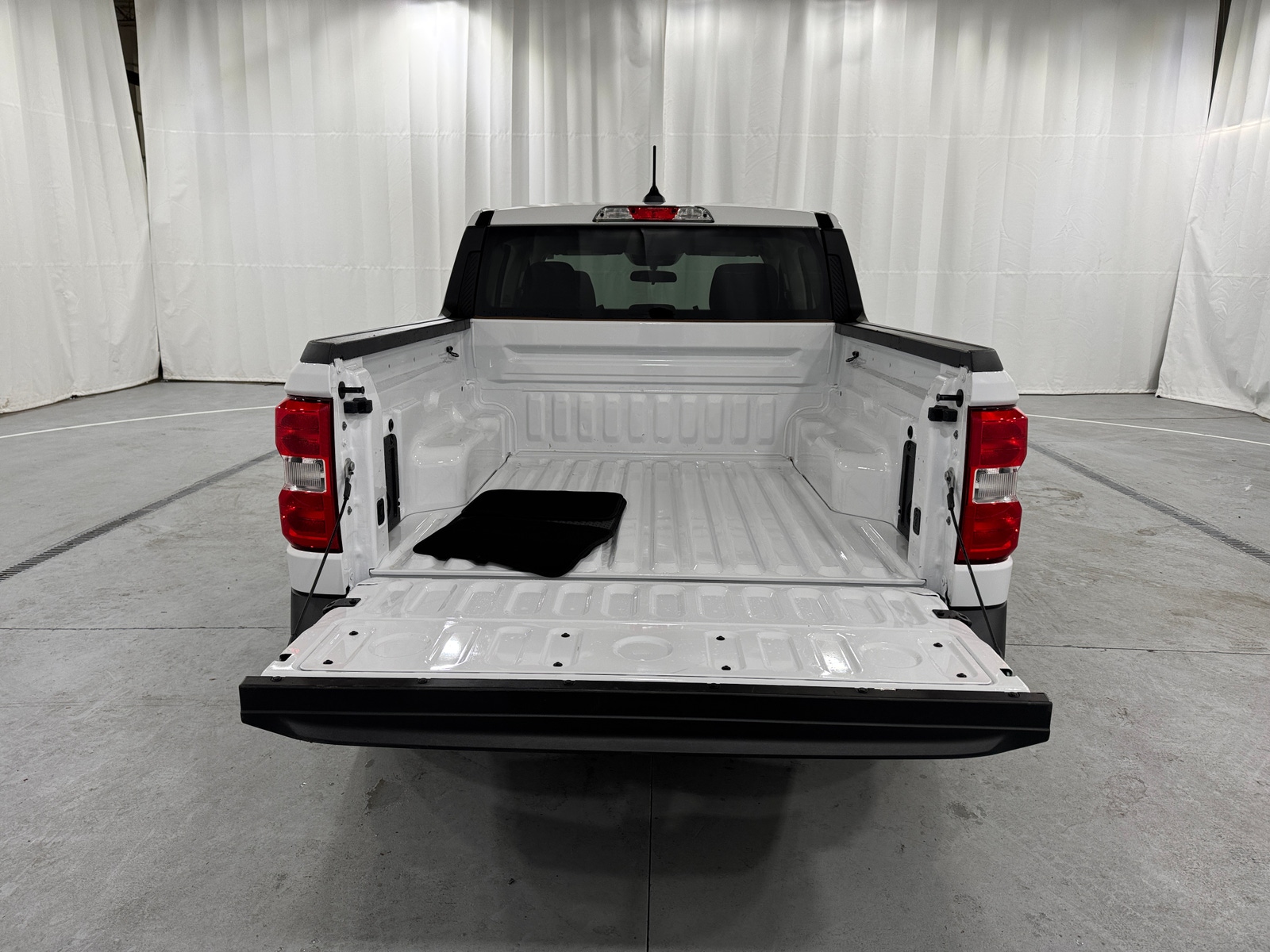 Thumbnail: 2025 Ford Maverick - 7