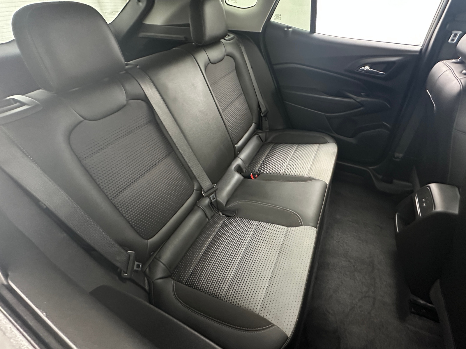 Thumbnail: 2025 Chevrolet Trax - 6