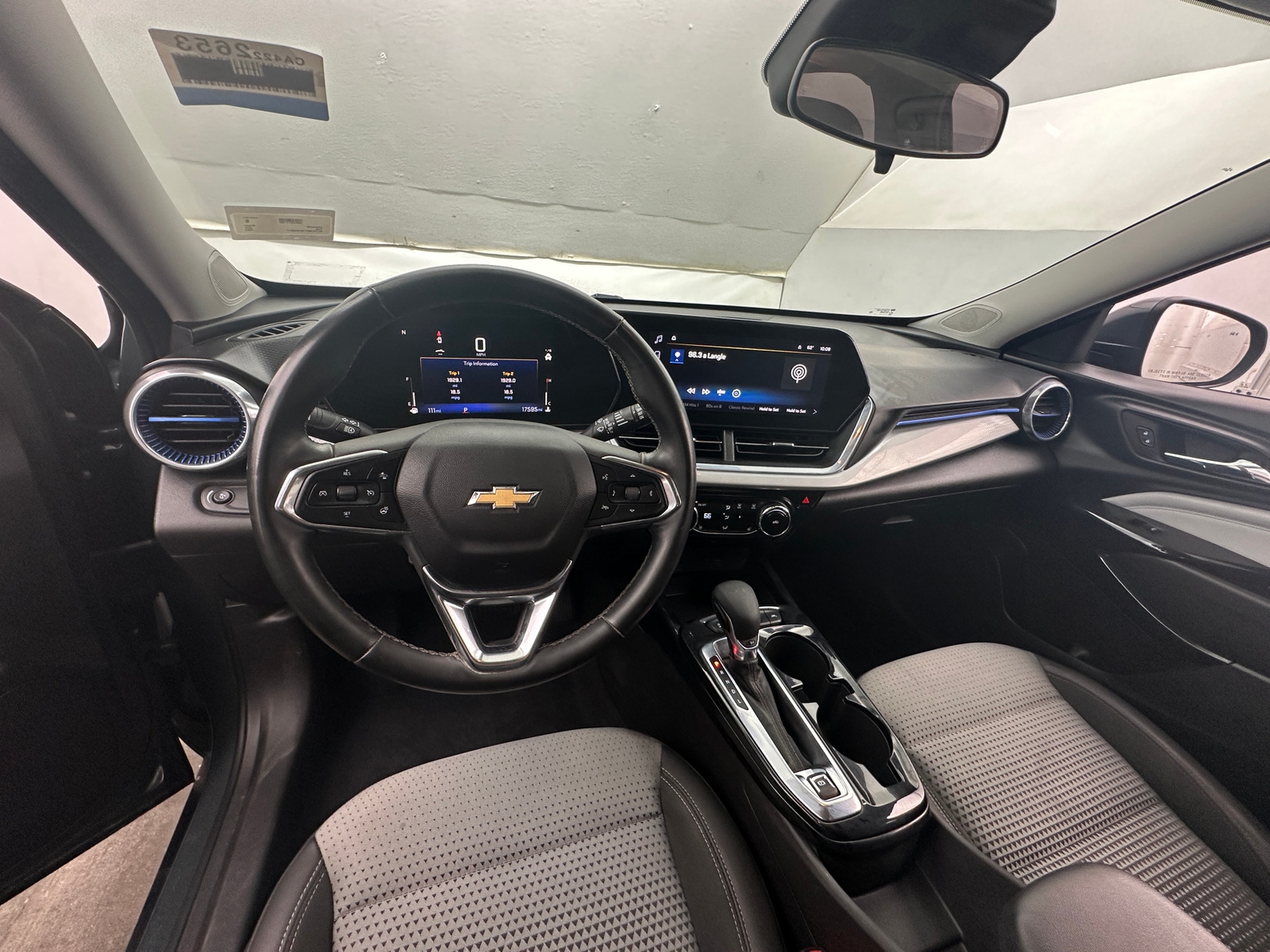 Thumbnail: 2025 Chevrolet Trax - 3