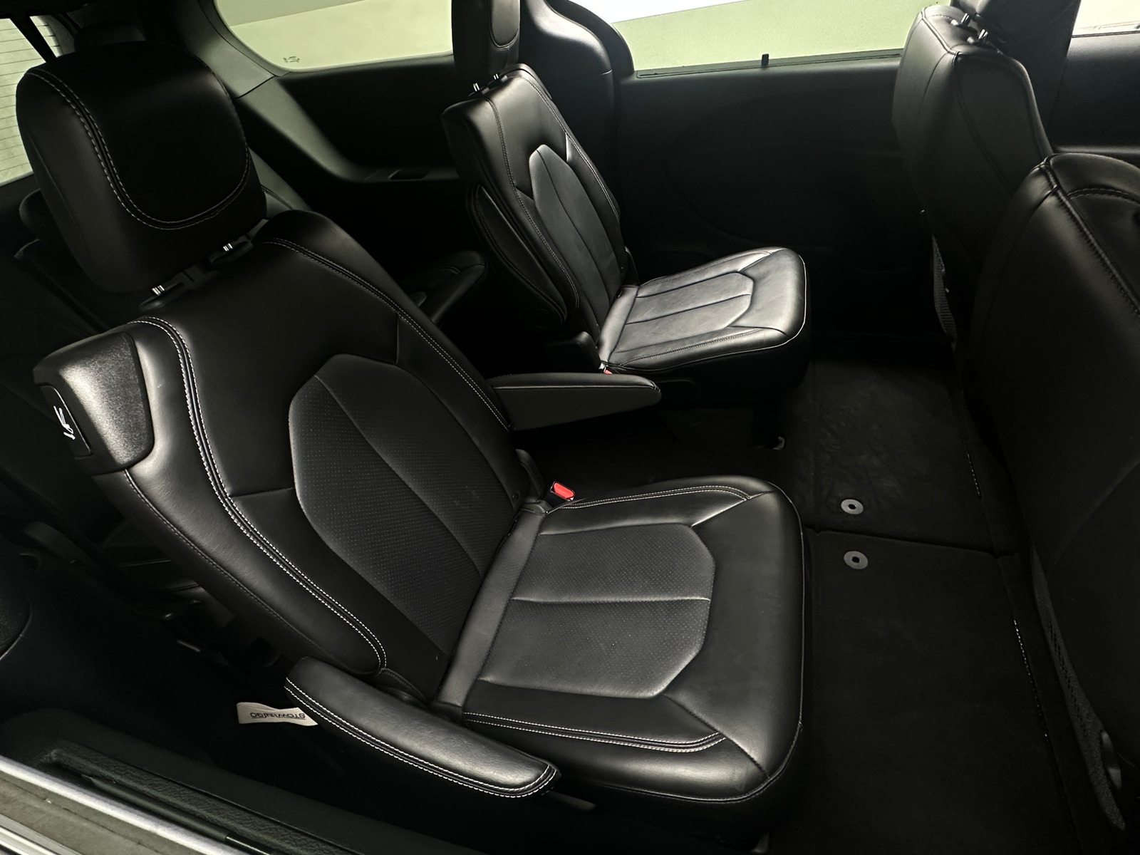 Thumbnail: 2025 Chrysler Pacifica - 5